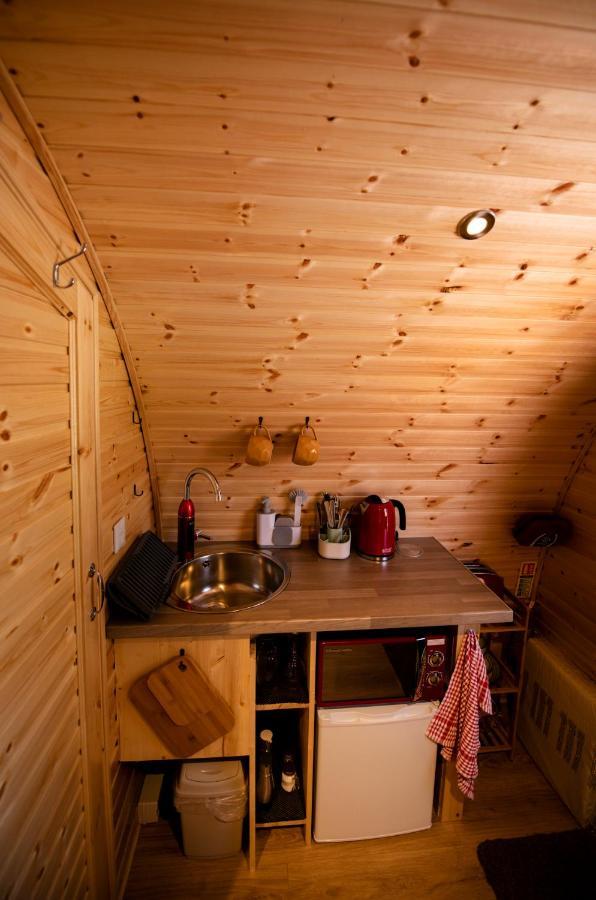Highland & Transylvania Glamping Pods Roybridge Exteriér fotografie